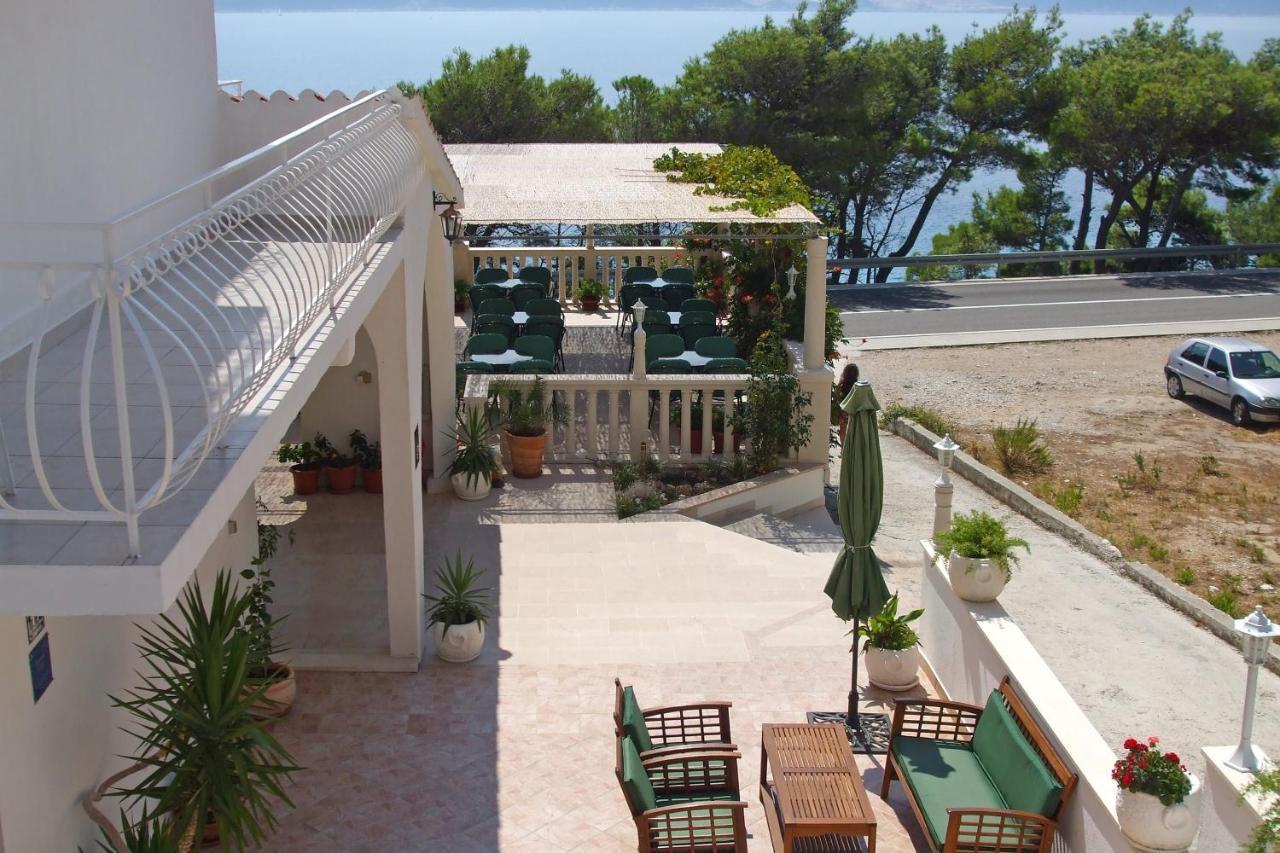 Apartments And Rooms By The Sea Lokva Rogoznica, Omis - 2973 Exterior foto